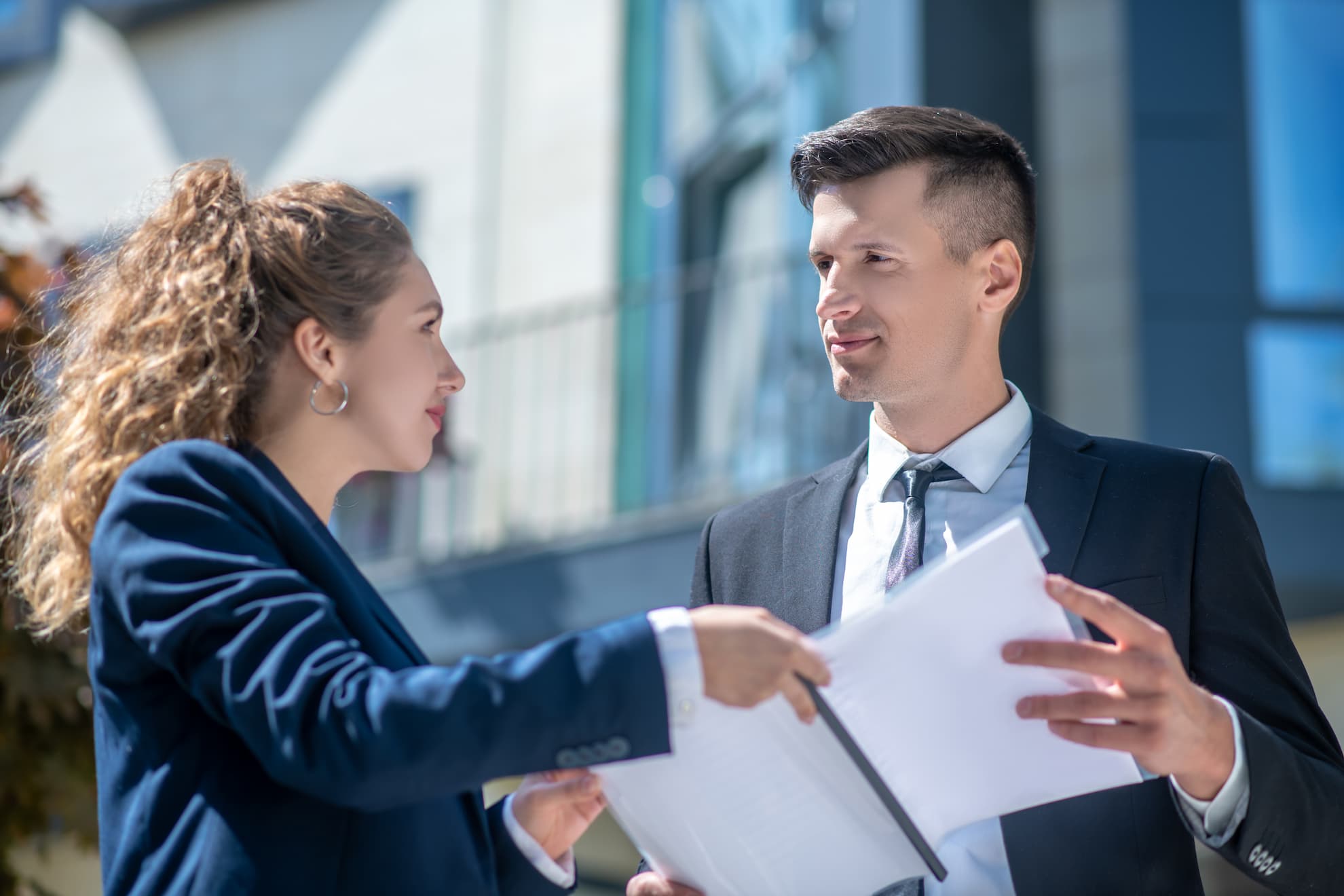 Comment investir dans l’immobilier ? [Conseils & Étapes] - Defiscalisation.immo
